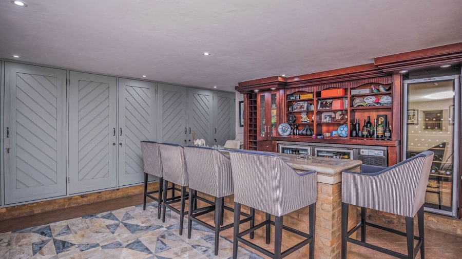 7 Bedroom Property for Sale in Cornwall Hill Gauteng