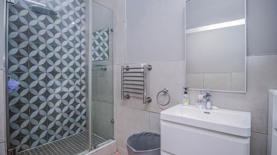 7 Bedroom Property for Sale in Cornwall Hill Gauteng
