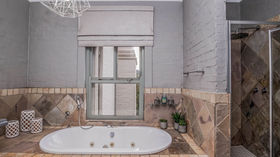7 Bedroom Property for Sale in Cornwall Hill Gauteng