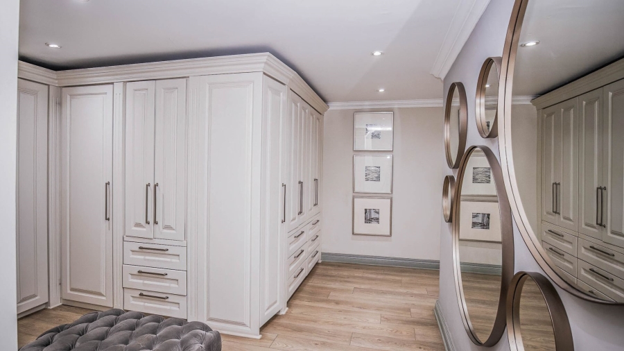 7 Bedroom Property for Sale in Cornwall Hill Gauteng