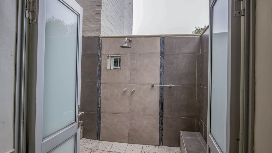 7 Bedroom Property for Sale in Cornwall Hill Gauteng