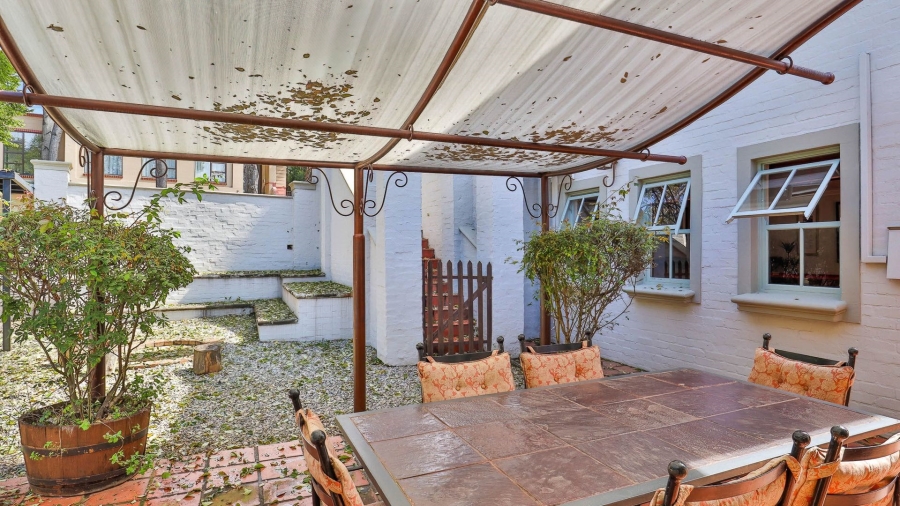 7 Bedroom Property for Sale in Cornwall Hill Gauteng