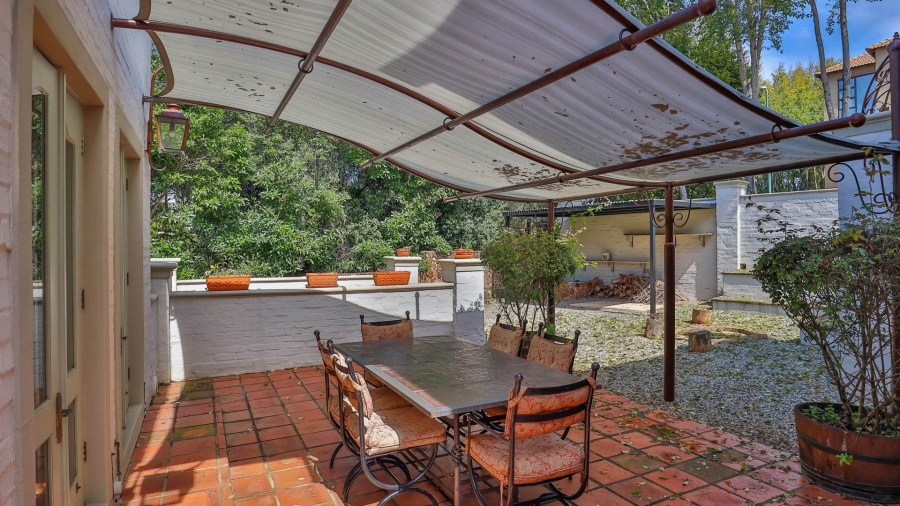 7 Bedroom Property for Sale in Cornwall Hill Gauteng