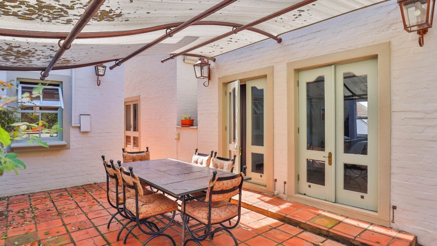 7 Bedroom Property for Sale in Cornwall Hill Gauteng