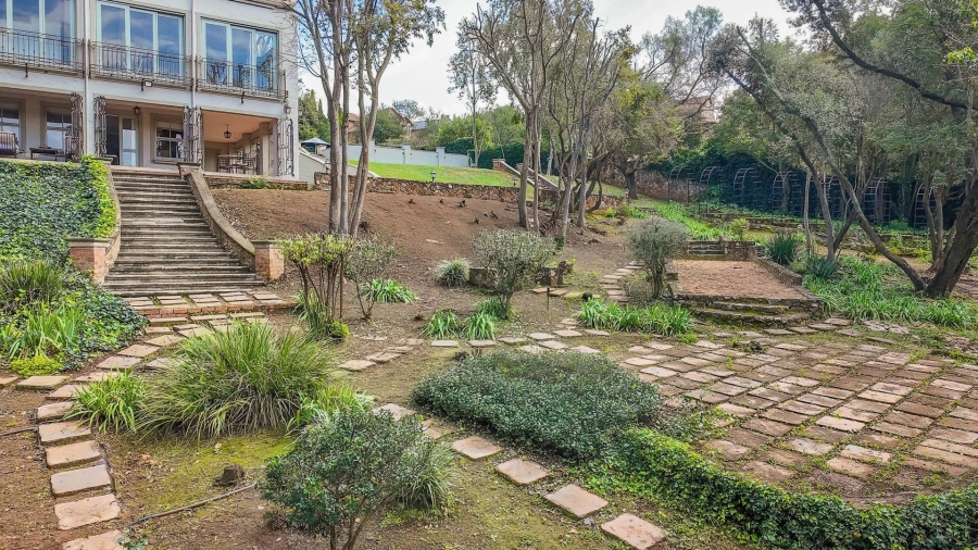 7 Bedroom Property for Sale in Cornwall Hill Gauteng