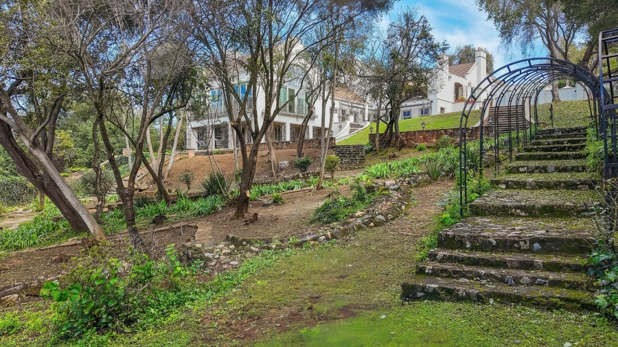 7 Bedroom Property for Sale in Cornwall Hill Gauteng
