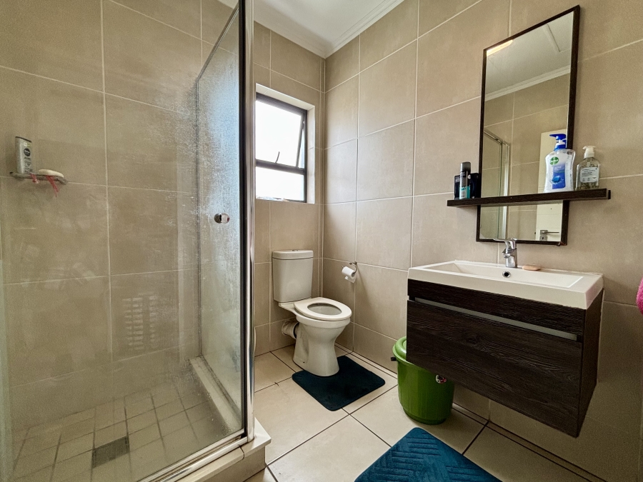 To Let 1 Bedroom Property for Rent in Olivedale Gauteng