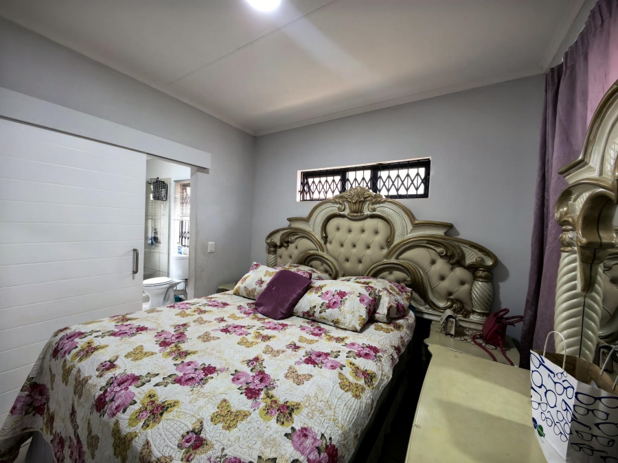 To Let 2 Bedroom Property for Rent in Clarina Gauteng