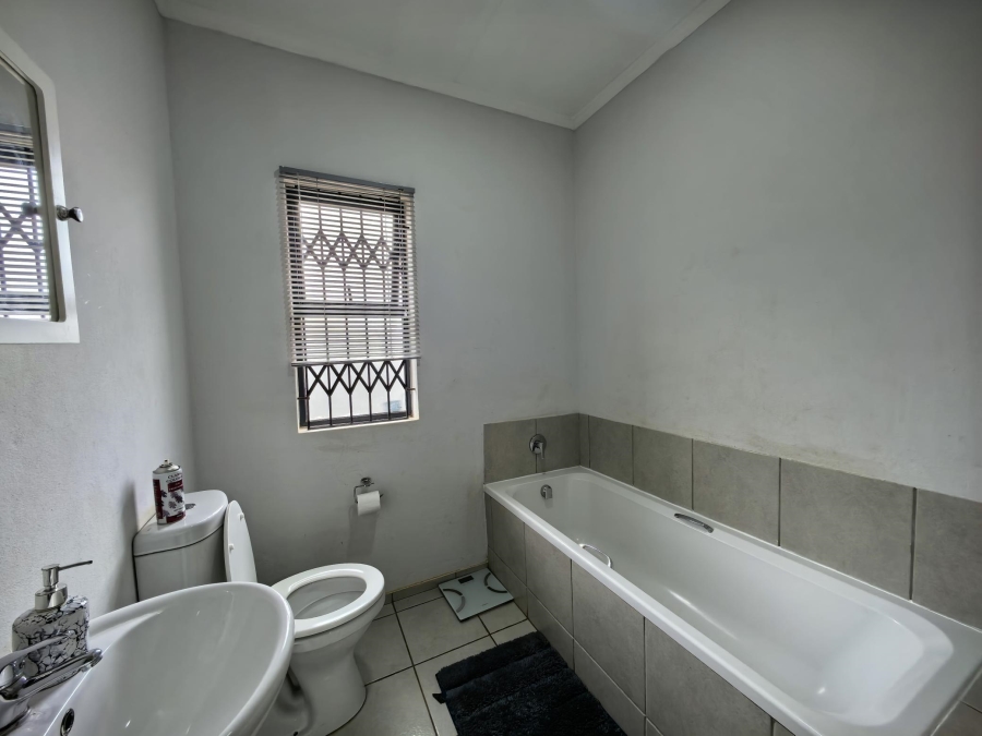 To Let 2 Bedroom Property for Rent in Clarina Gauteng