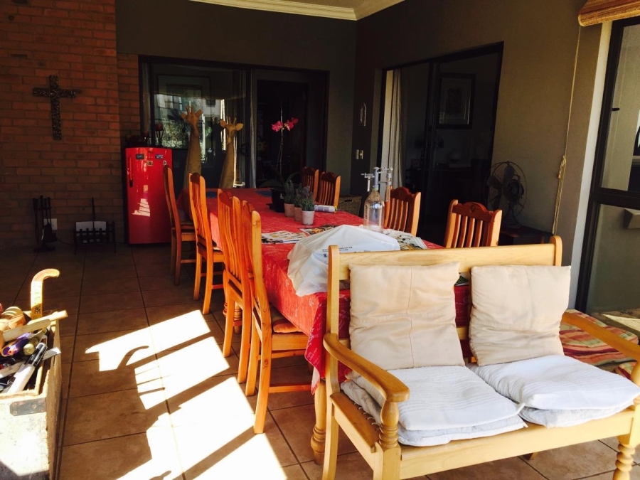 4 Bedroom Property for Sale in The Meadows Gauteng