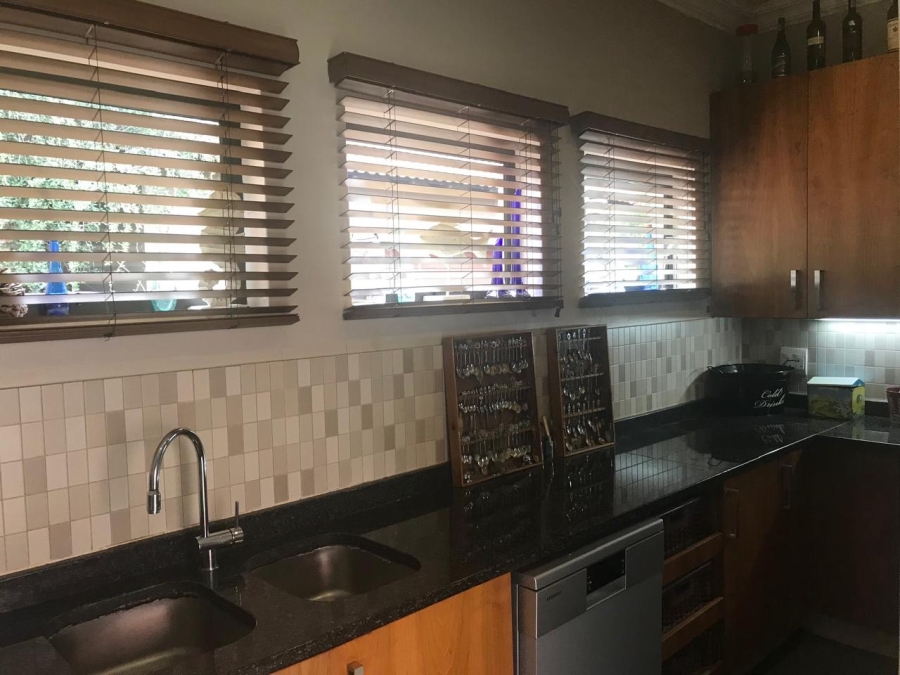 4 Bedroom Property for Sale in The Meadows Gauteng