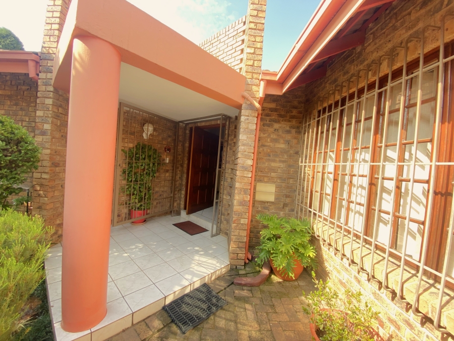 3 Bedroom Property for Sale in Florida Park Gauteng