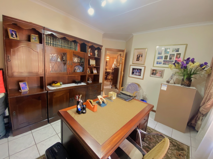 3 Bedroom Property for Sale in Florida Park Gauteng