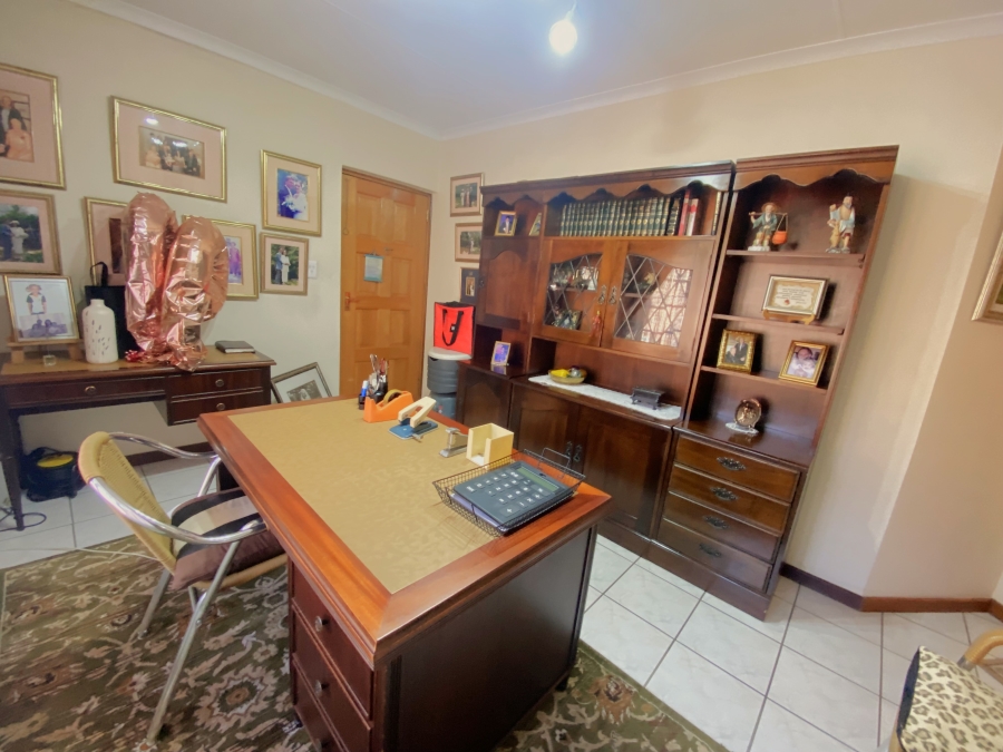 3 Bedroom Property for Sale in Florida Park Gauteng