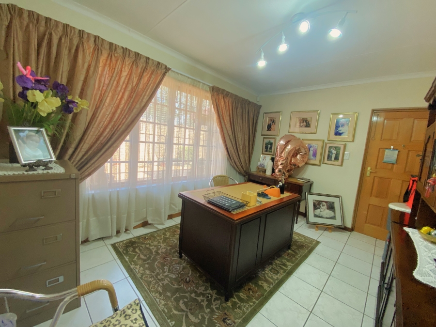 3 Bedroom Property for Sale in Florida Park Gauteng