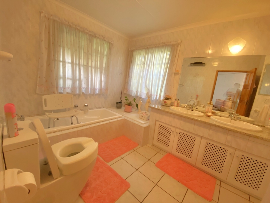 3 Bedroom Property for Sale in Florida Park Gauteng