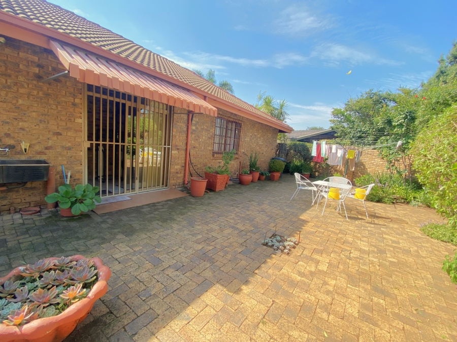 3 Bedroom Property for Sale in Florida Park Gauteng
