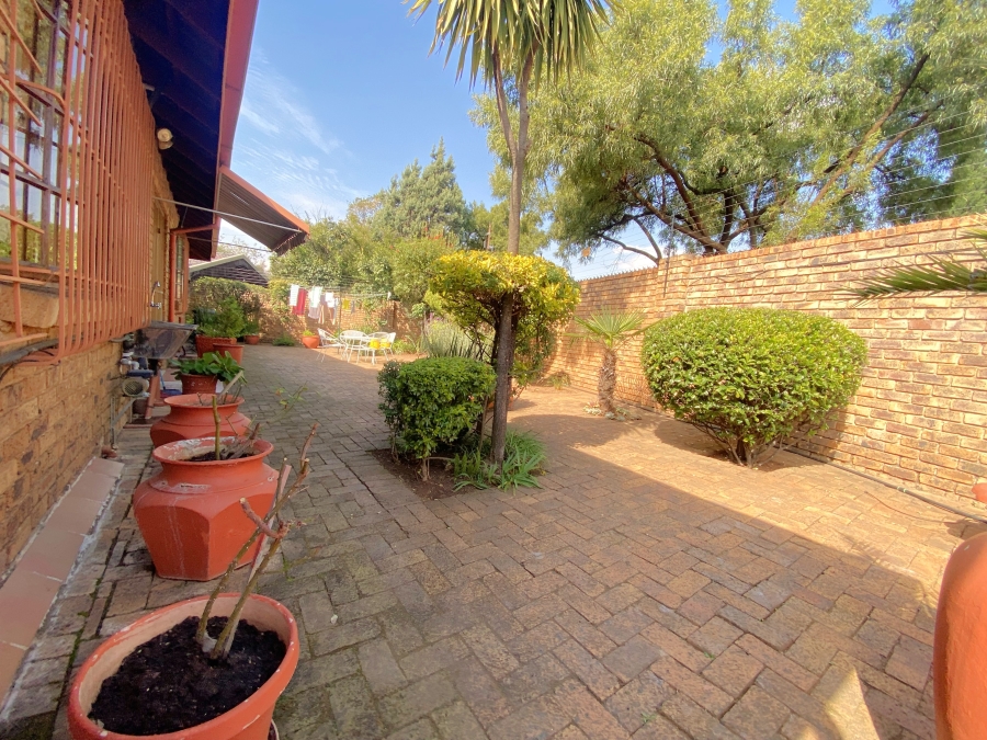 3 Bedroom Property for Sale in Florida Park Gauteng