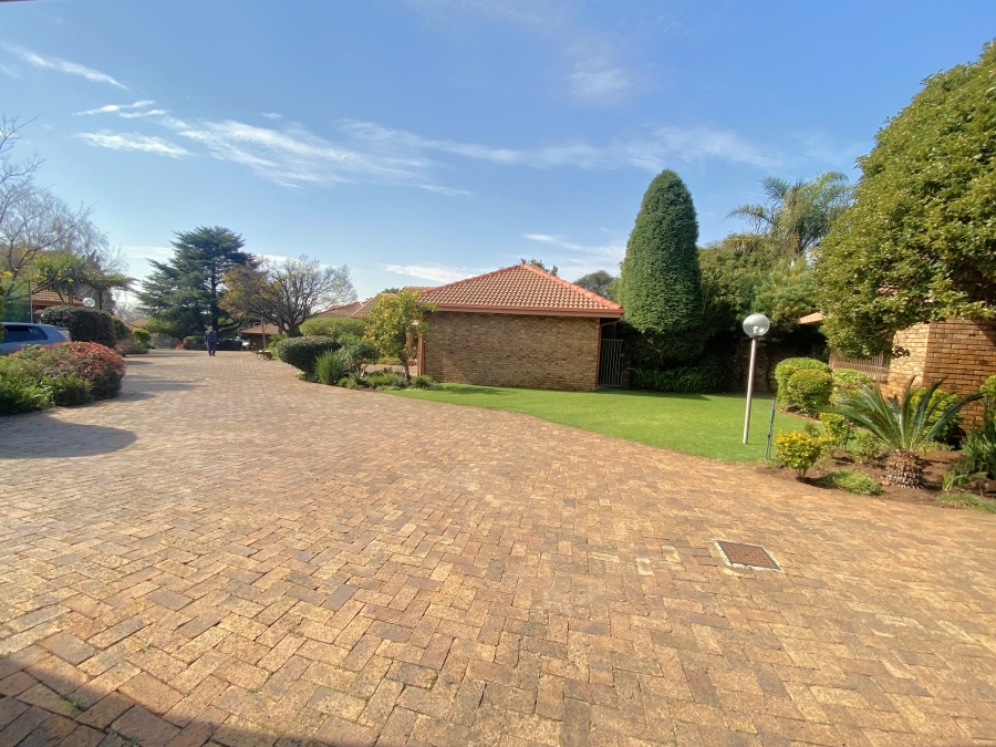 3 Bedroom Property for Sale in Florida Park Gauteng