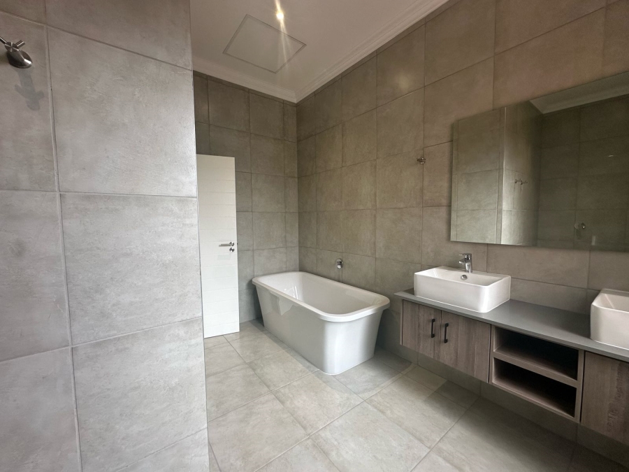 3 Bedroom Property for Sale in Six Fountains Residential Estate Gauteng