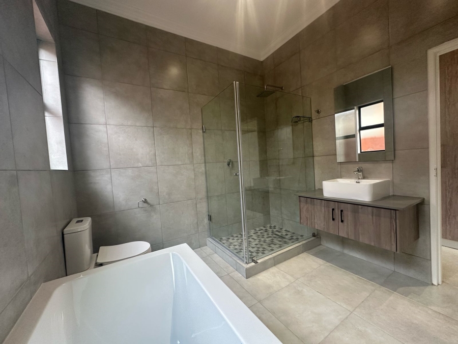 3 Bedroom Property for Sale in Six Fountains Residential Estate Gauteng