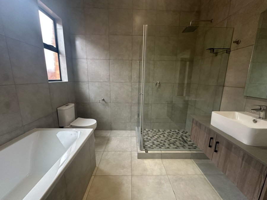 3 Bedroom Property for Sale in Six Fountains Residential Estate Gauteng