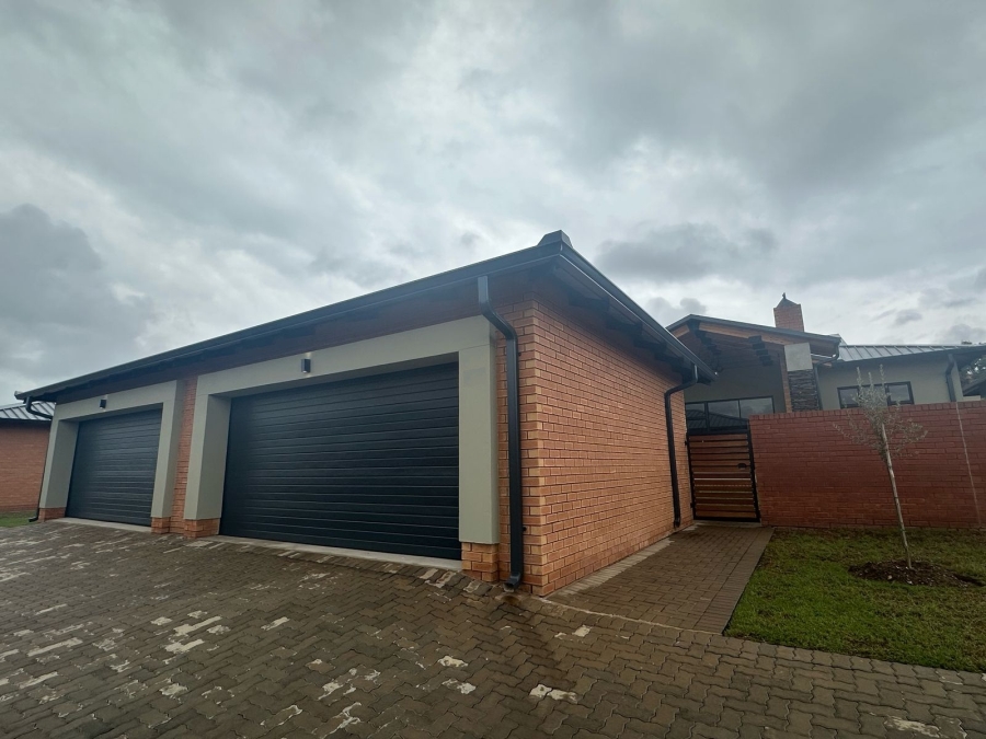 3 Bedroom Property for Sale in Six Fountains Residential Estate Gauteng