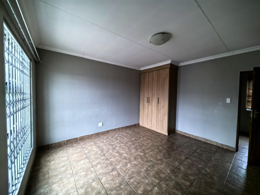 To Let 4 Bedroom Property for Rent in Montana Gauteng