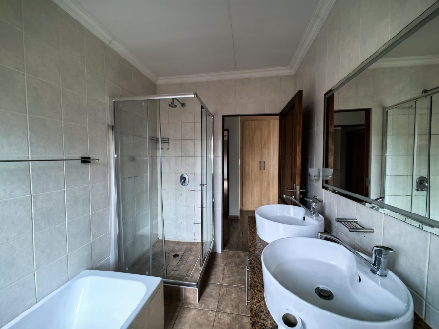 To Let 4 Bedroom Property for Rent in Montana Gauteng