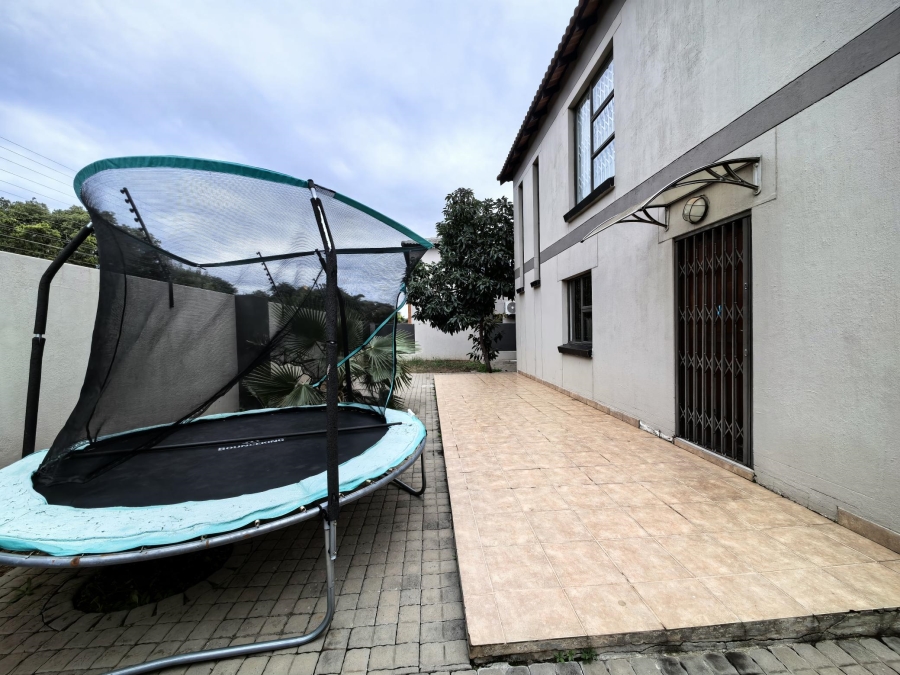 To Let 4 Bedroom Property for Rent in Montana Gauteng