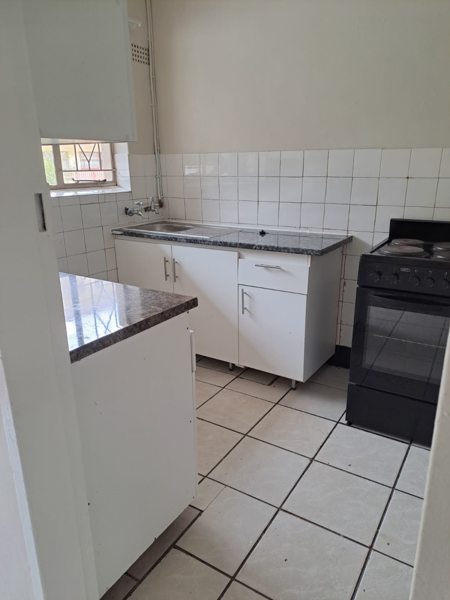 2 Bedroom Property for Sale in Kensington B Gauteng