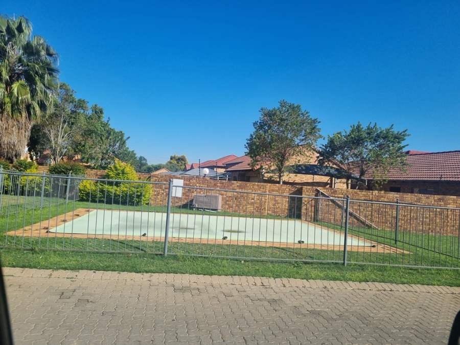 3 Bedroom Property for Sale in Theresa Park Gauteng