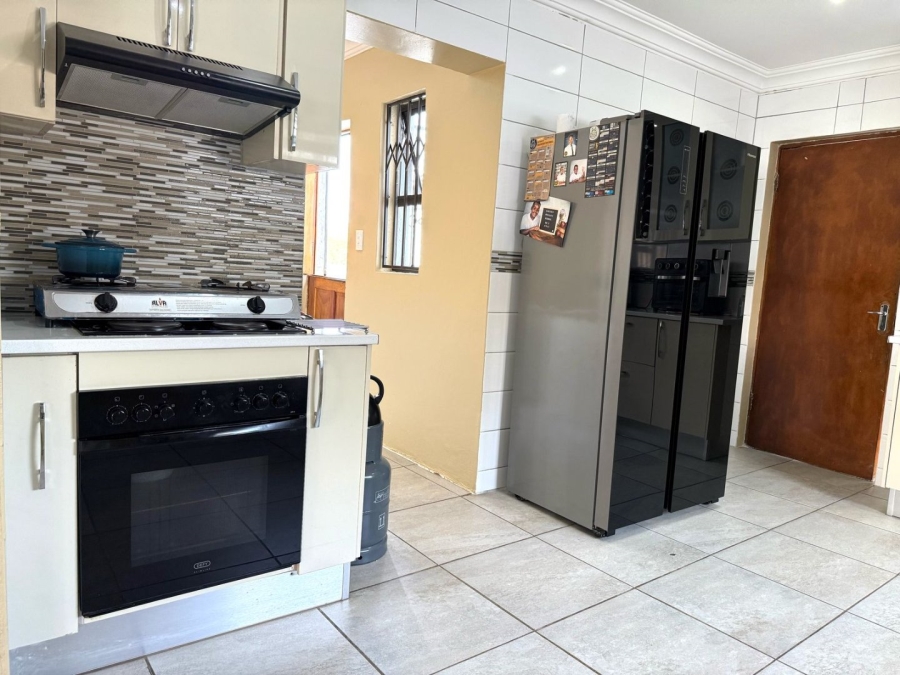 4 Bedroom Property for Sale in Chantelle Gauteng