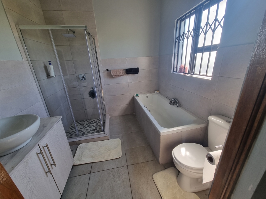 4 Bedroom Property for Sale in Chantelle Gauteng