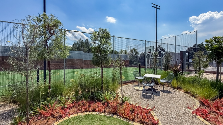 2 Bedroom Property for Sale in Noordwyk Gauteng