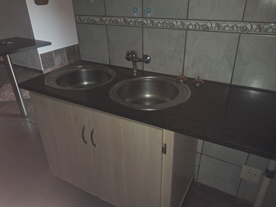 To Let 2 Bedroom Property for Rent in Montana Park Gauteng
