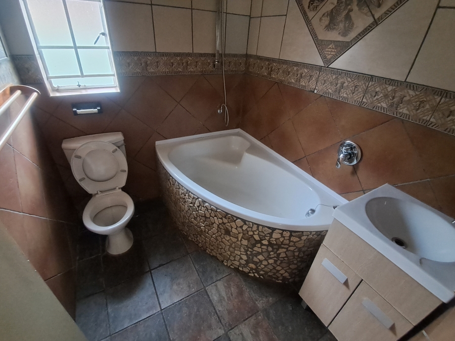 To Let 2 Bedroom Property for Rent in Montana Park Gauteng