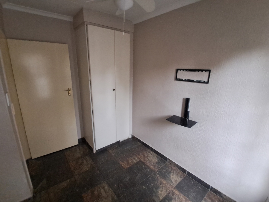 To Let 2 Bedroom Property for Rent in Montana Park Gauteng