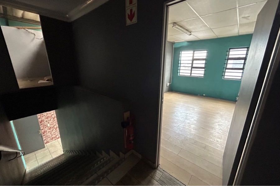 To Let commercial Property for Rent in Anderbolt Gauteng