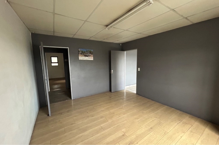 To Let commercial Property for Rent in Anderbolt Gauteng