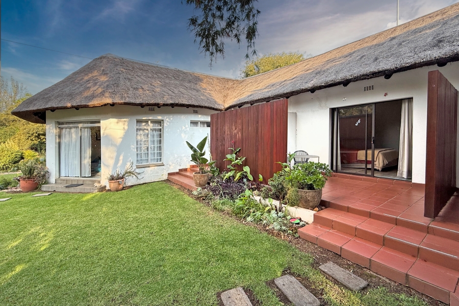 10 Bedroom Property for Sale in Glen Austin Gauteng