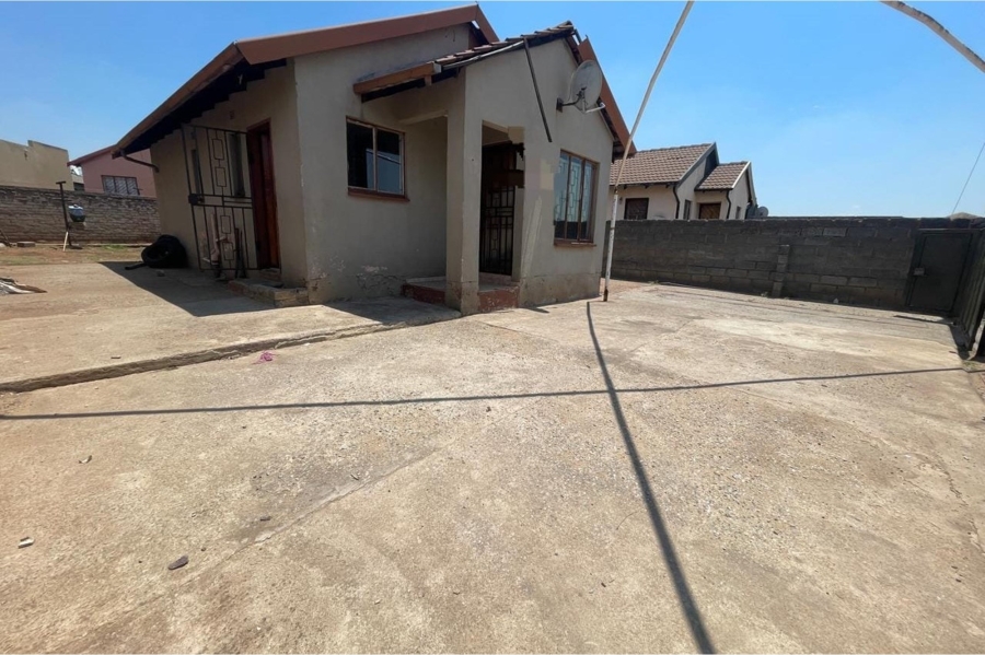 3 Bedroom Property for Sale in Roodekop Gauteng