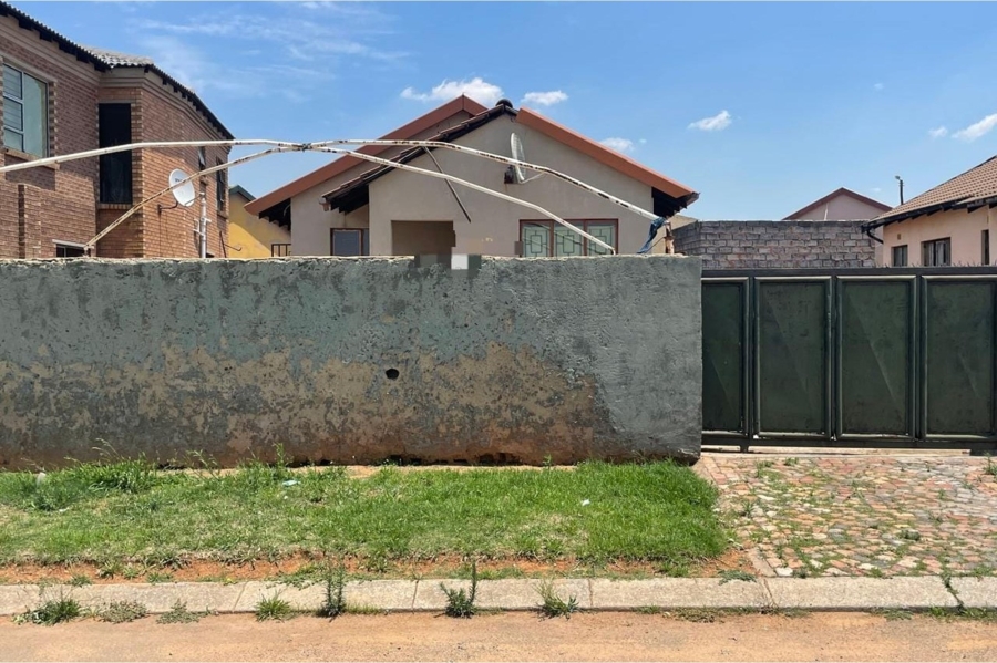 3 Bedroom Property for Sale in Roodekop Gauteng