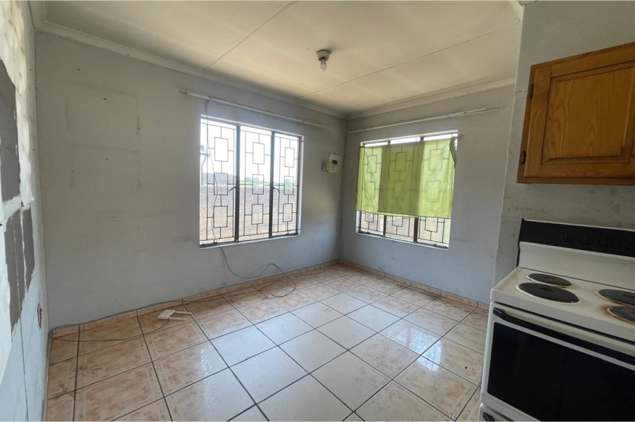 3 Bedroom Property for Sale in Roodekop Gauteng