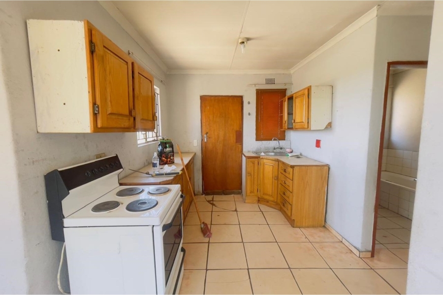 3 Bedroom Property for Sale in Roodekop Gauteng