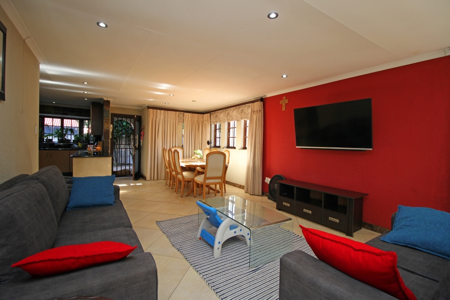 3 Bedroom Property for Sale in Sharonlea Gauteng