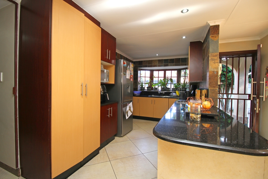 3 Bedroom Property for Sale in Sharonlea Gauteng