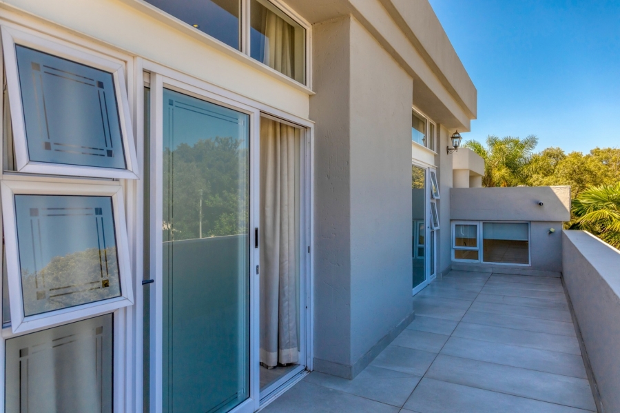 To Let 5 Bedroom Property for Rent in Fourways Gardens Gauteng
