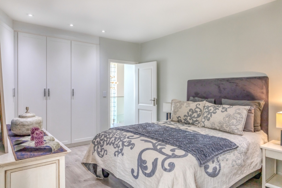 To Let 5 Bedroom Property for Rent in Fourways Gardens Gauteng