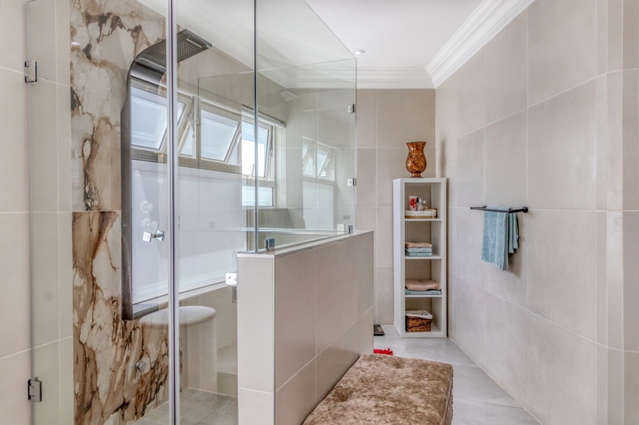 To Let 5 Bedroom Property for Rent in Fourways Gardens Gauteng